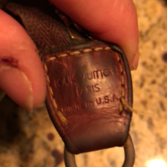 Vintage Authentic Louis Vuitton pochette - Picture 8 of 17